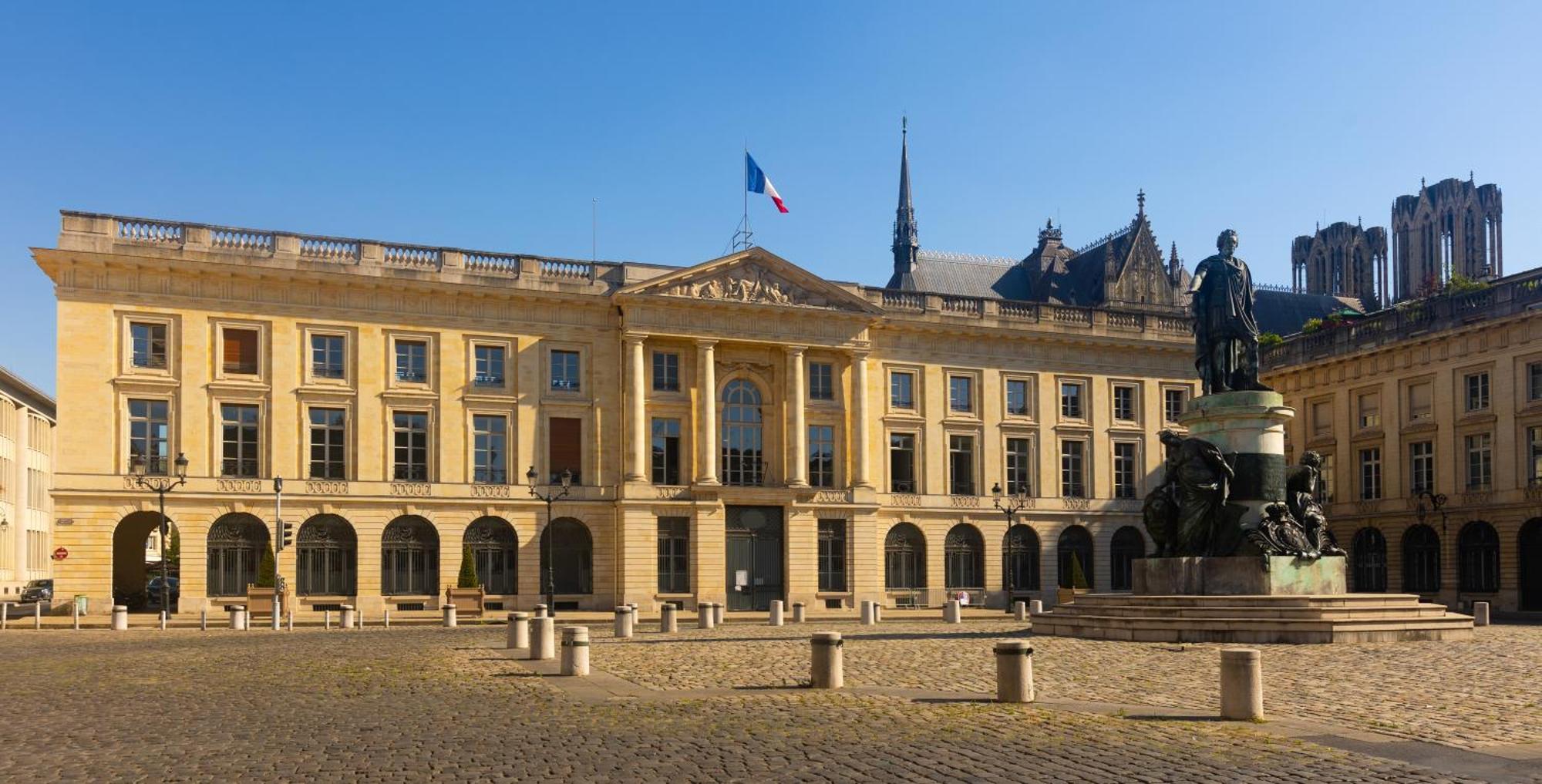 L'haussmannien - Spacieux 4 chambres - Centre - Gare Reims Extérieur photo